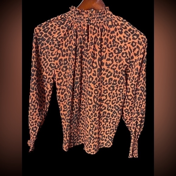 Ann Taylor Loft Petite Leopard Print Smocked Neck Blouse Sz Extra Small Petite - Picture 4 of 16